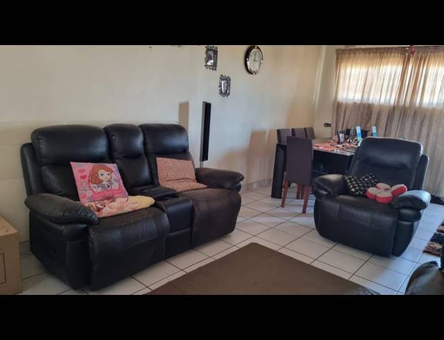 2 BEDROOM APARTMENT FOR SALE IN MALVERN